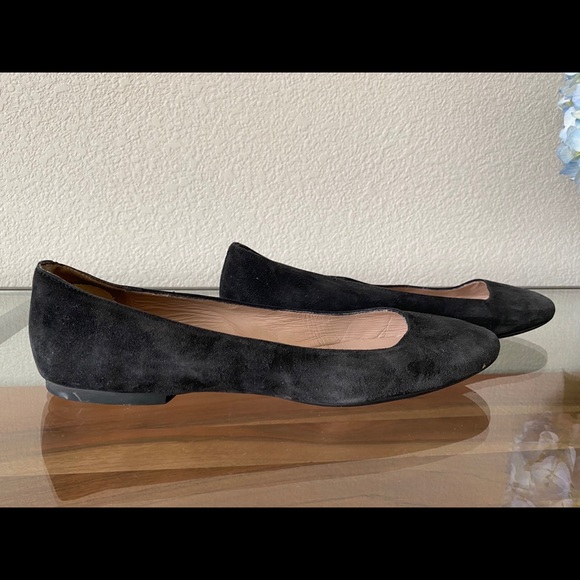 Black Suede DKNY flats - Picture 3 of 5